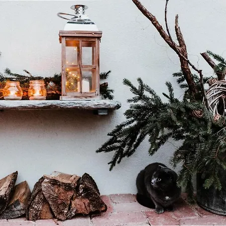 Lindhouse - A * Govone